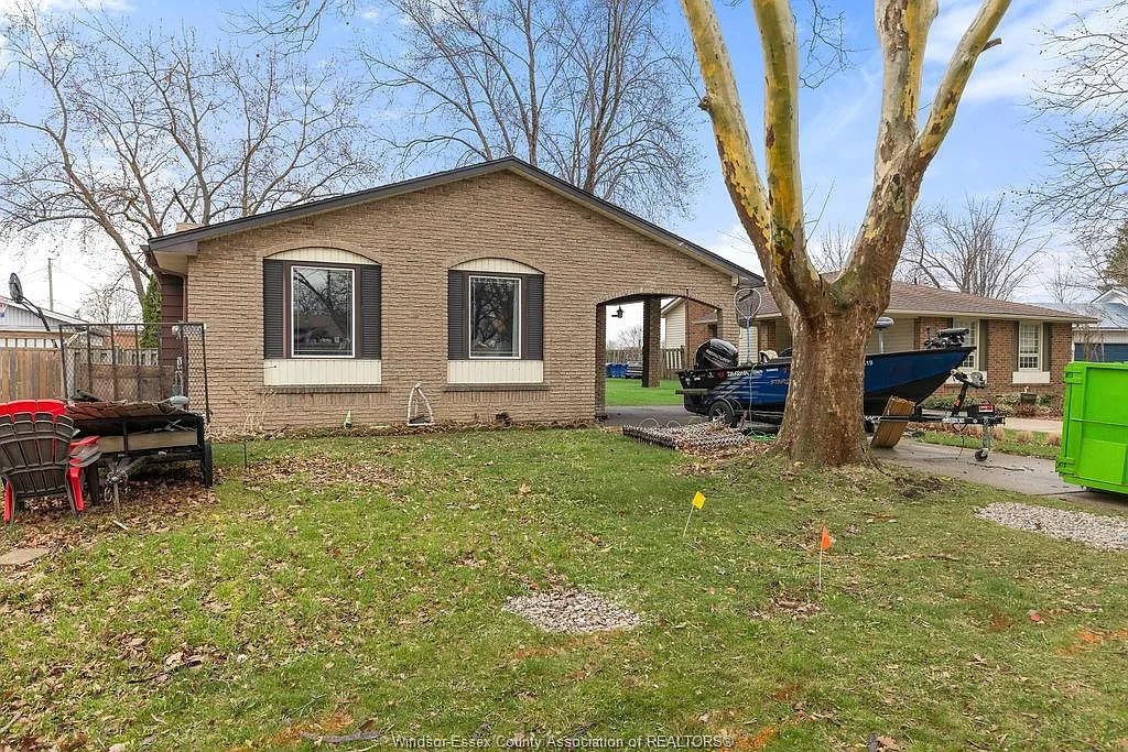 3121 Regis Ave photo 1