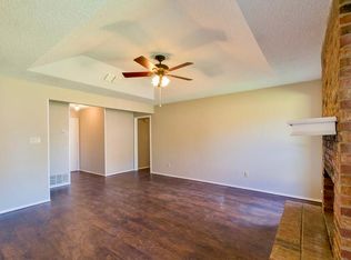 3502 Wentworth Dr, Arlington, TX 76001