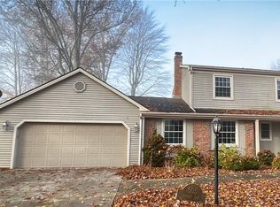 605 Burning Oaks Dr NE, Warren, OH