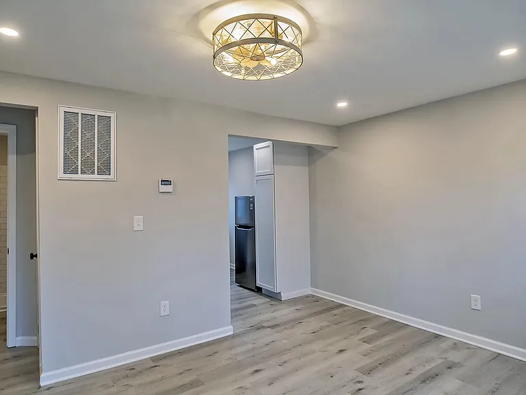 1020 Ash St #1020 — Photo 3