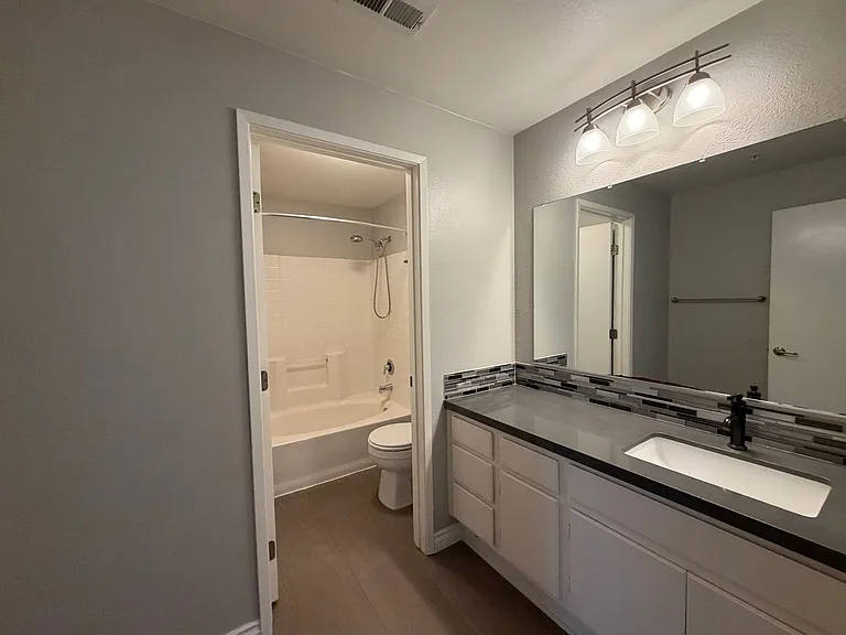 1886 Nantes Pl #122 — Photo 9