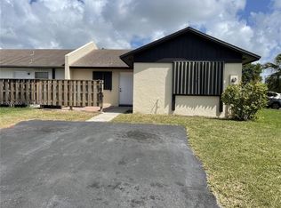 1447 Towhee St, Homestead, FL 33035