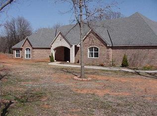 7201 NE Rock Creek Rd, Norman, OK 73026