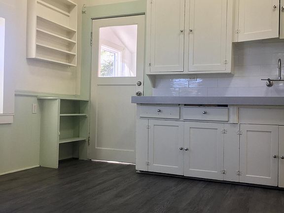Kitchen new counter, backsplash, and faucet