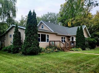 401 W 10th St, Morris, MN 56267