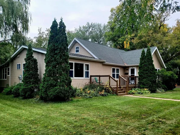 401 W 10th St, Morris, MN 56267