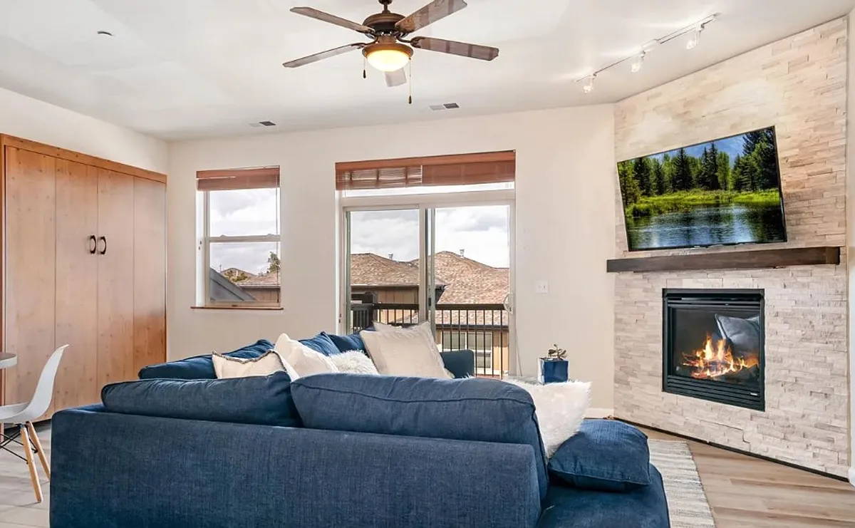 Building Photo - 175 Spinner Ct #5