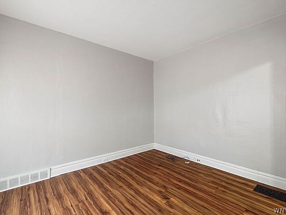 5th image of 1510 Willow Ave