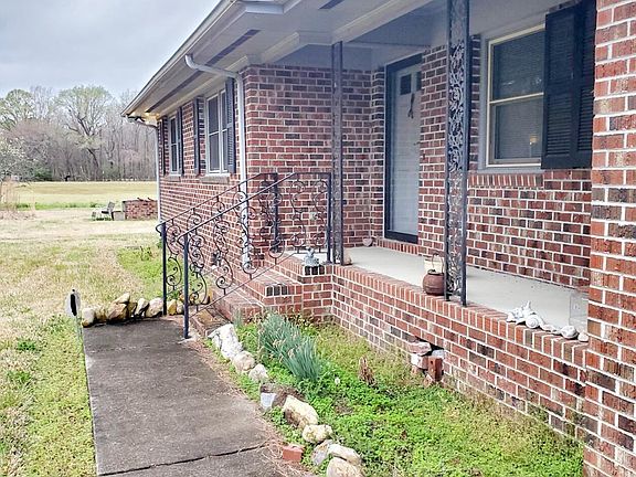 4th image of 645 Indian Woods Road