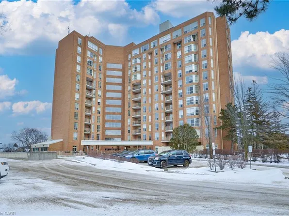 1414 King St E #302, Kitchener, ON N2G 4T8