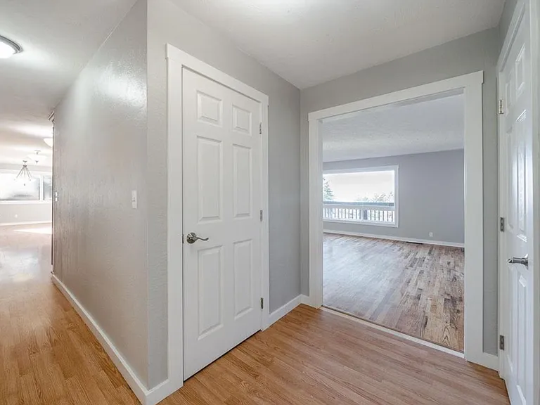 2503 Shipman Ln SE — Photo 12