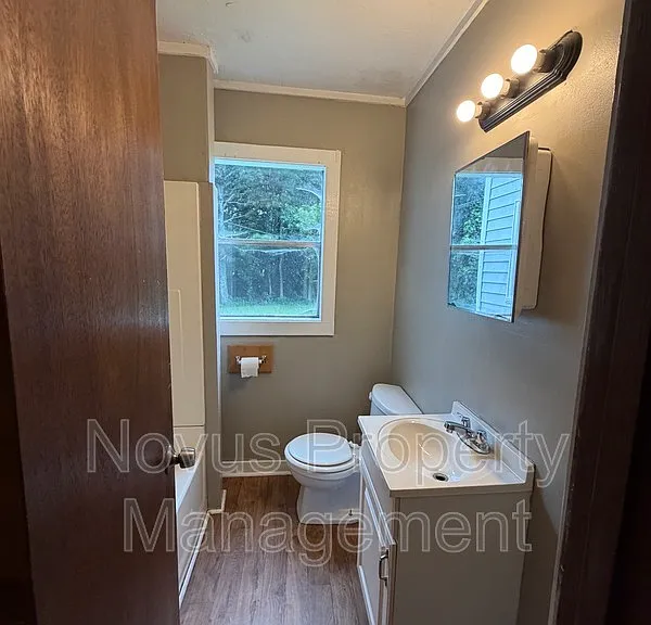 2227 W Highway 5 — Photo 6