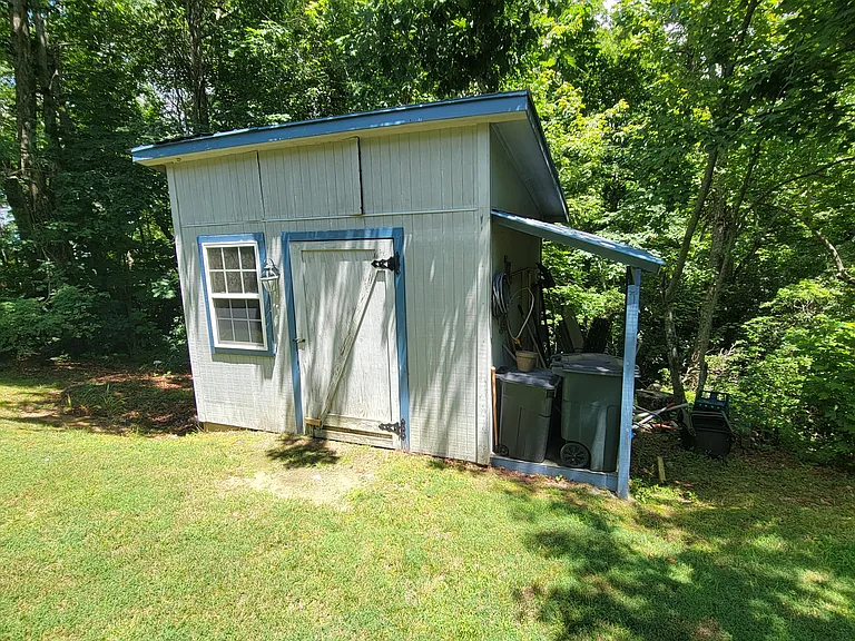425 Panther Gap Rd — Photo 39