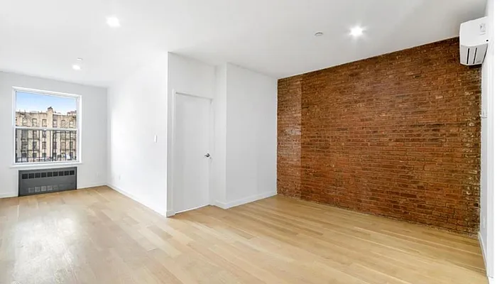 Rented by REAL New York | media 8