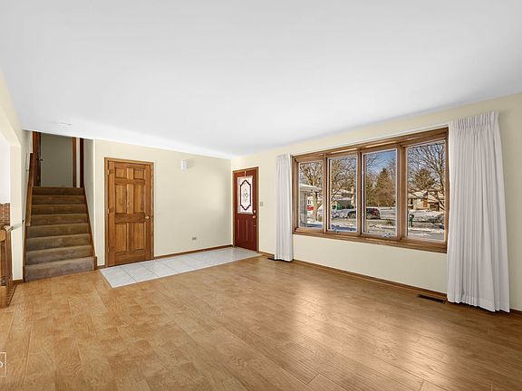 2nd image of 3310 Edgecreek Dr