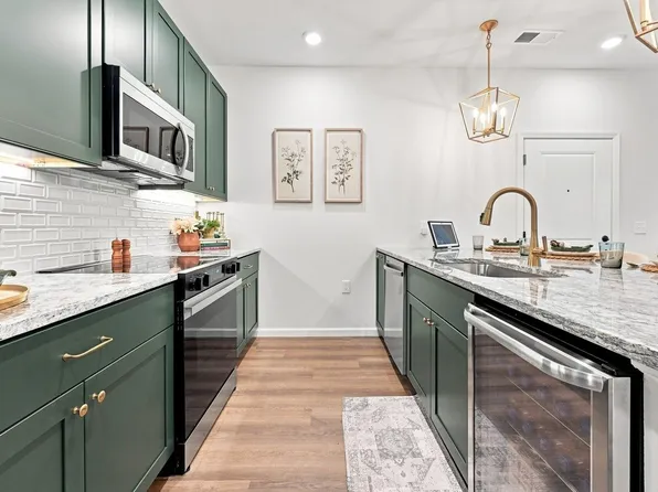 Wilshire Apartments