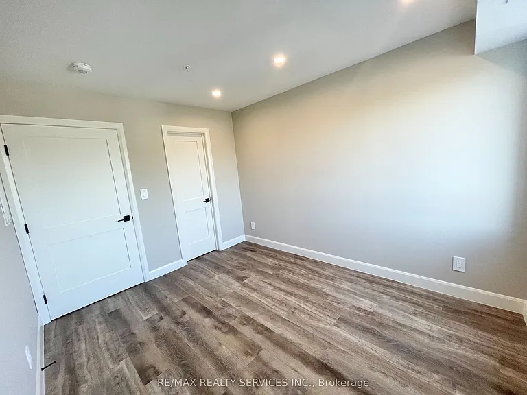 34 Norman St #213 — Photo 12