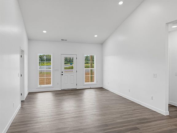 3rd image of 1435 Mercer Ave