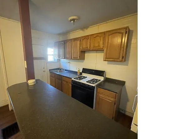 3202 Ravenwood Ave, Baltimore, MD 21213