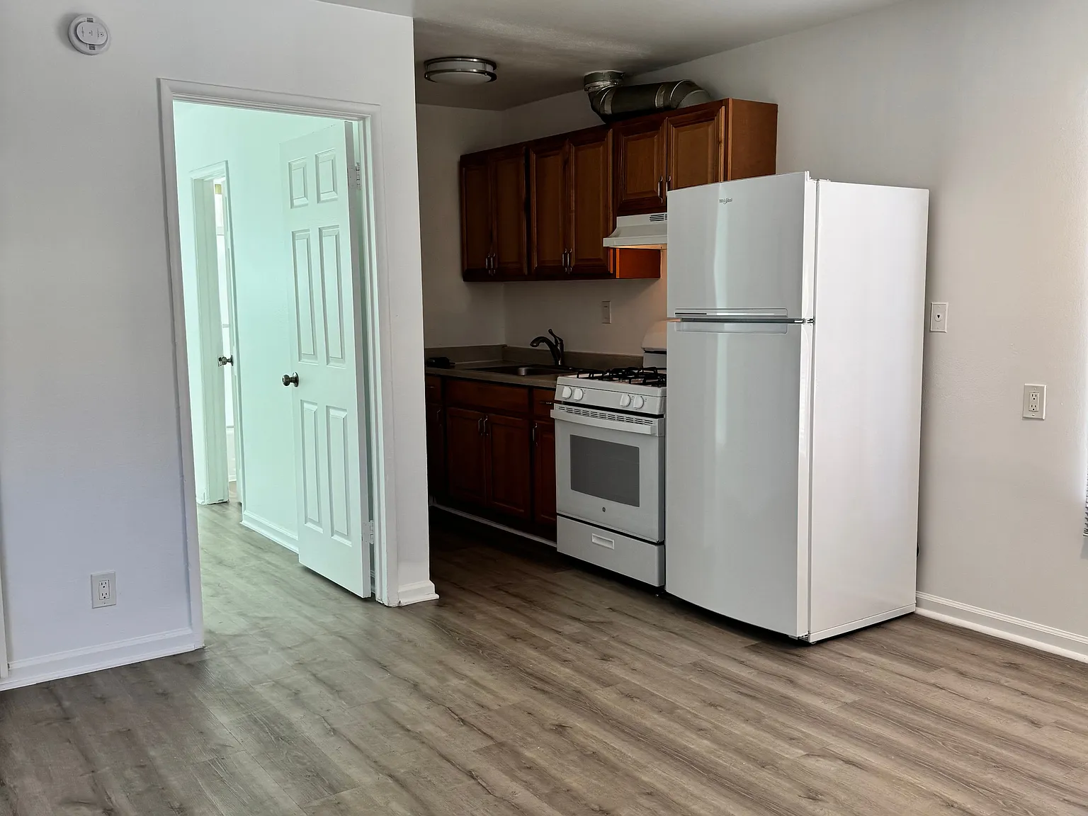 1 bed, 600 sqft, $1,895 — Photo 4