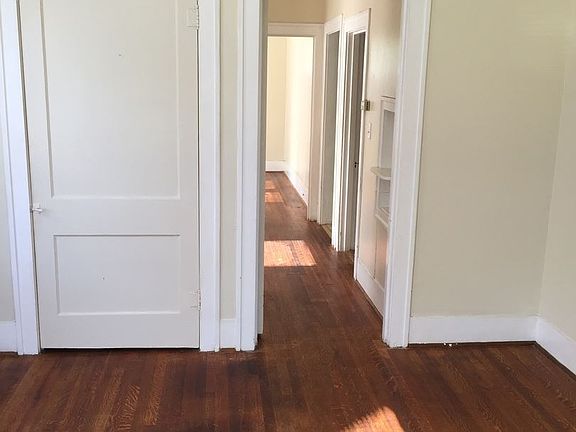 4th image of 643 Ratcliff St