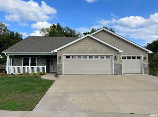 1811 E 6th St #A, Coal Valley, IL