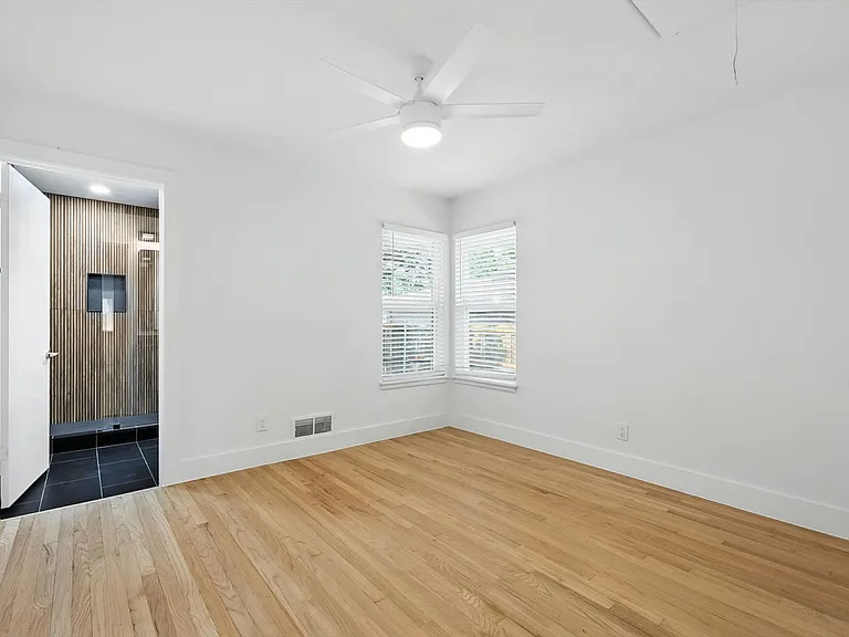6519 Ravendale Ln #6519 — Photo 15