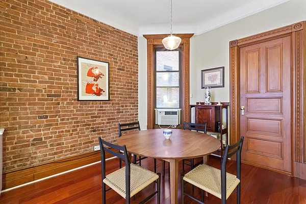 Sold by Compass | media 14