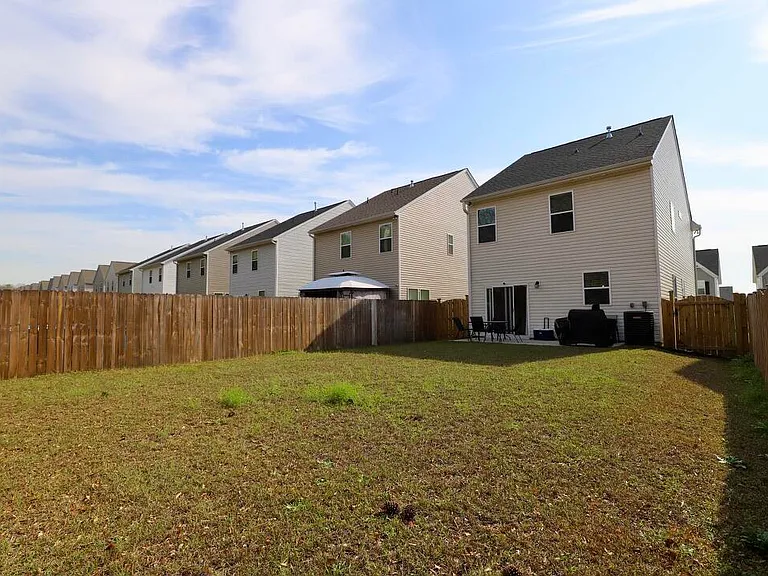 1049 Crescent Moon Loop — Photo 59