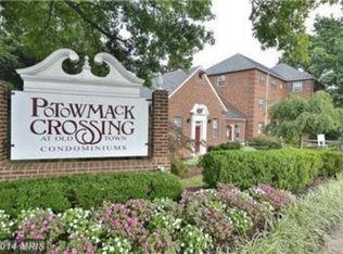 1818 W Abingdon Dr APT 201, Alexandria, VA 22314