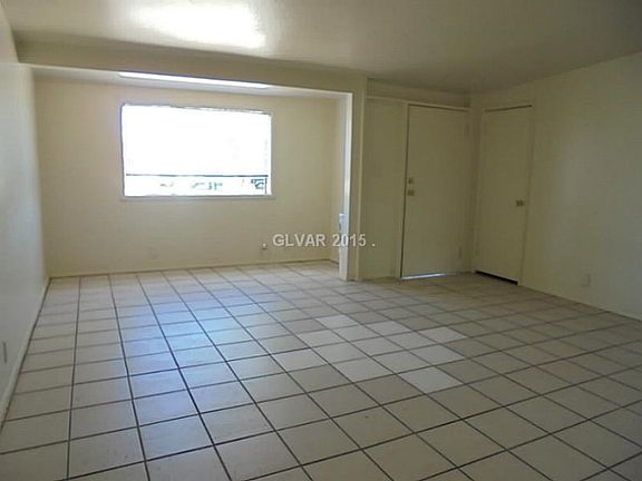 4th image of 1627 Coronado Ave