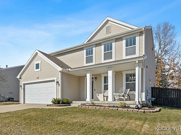 2nd image of 10113 Castle Creek Cir