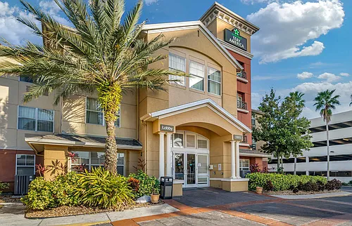 Tampa - Airport - N. Westshore Blvd. Photo 1