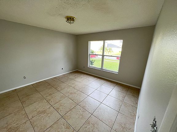 3rd image of 13034 Prairie Meadows Dr