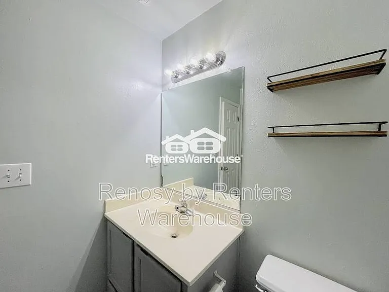 2801 Leeds Ct — Photo 17