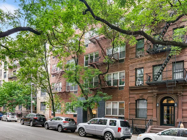 313 East 89th Street image 9 of 12