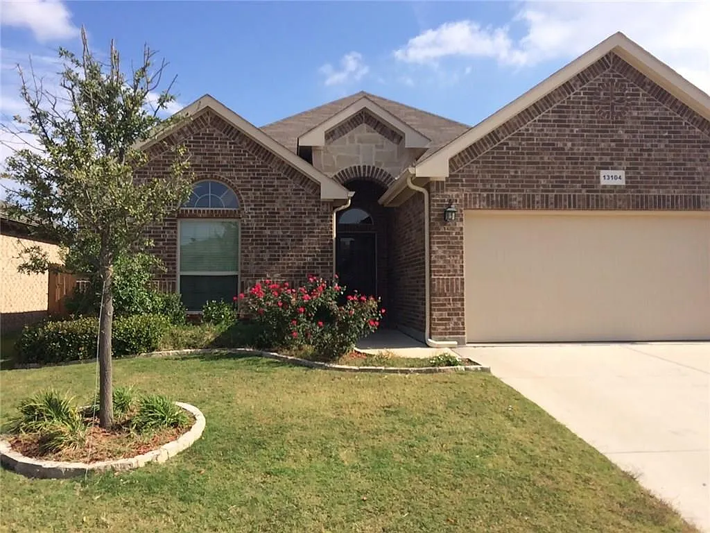 4 bed, 2664 sqft, $2,799 — Photo 1