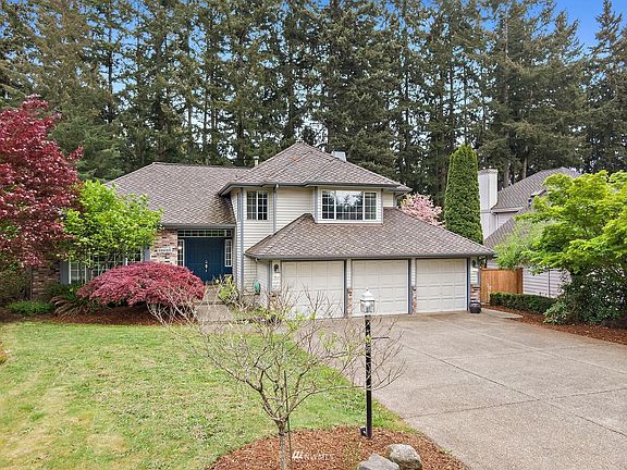 2nd image of 16423 90th Avenue Ct E