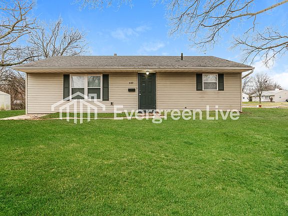 2nd image of 3189 Astor Ave