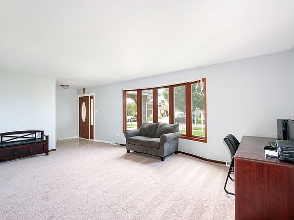 3rd image of 10733 E Olympia Cir