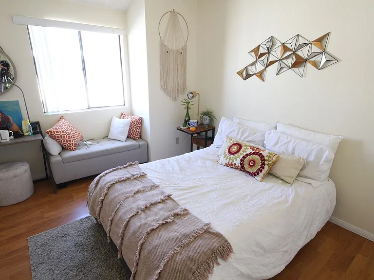 4058 Mahaila Ave #D — Photo 9