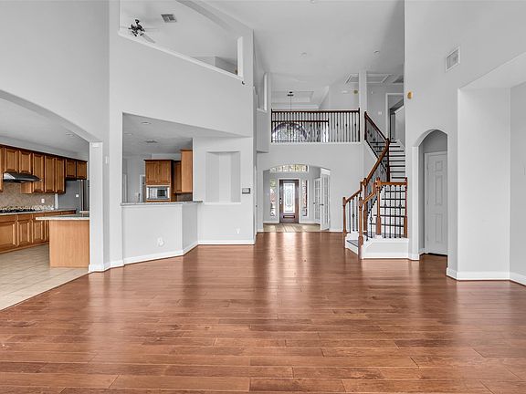 4th image of 3631 Shady Bay Ln