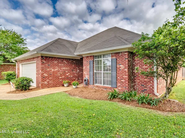 651 Post Oak Pl, Pearl, MS 39208