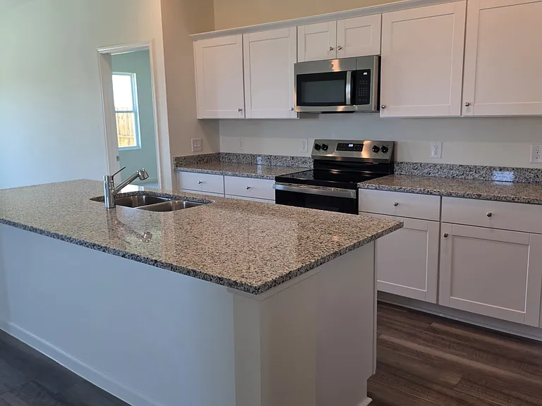 12752 Haymarket Rd — Photo 5