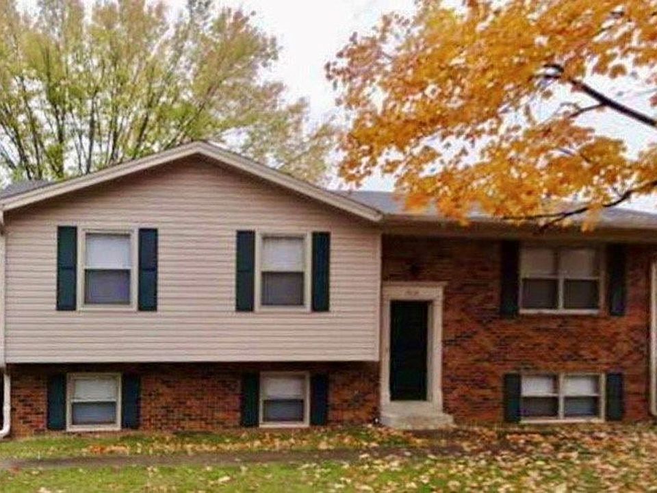 1st image of 834 Edgefield Way
