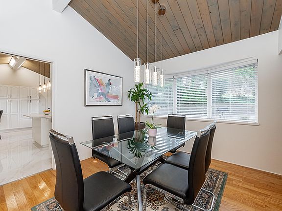 5th image of 953 Ranch Park Way