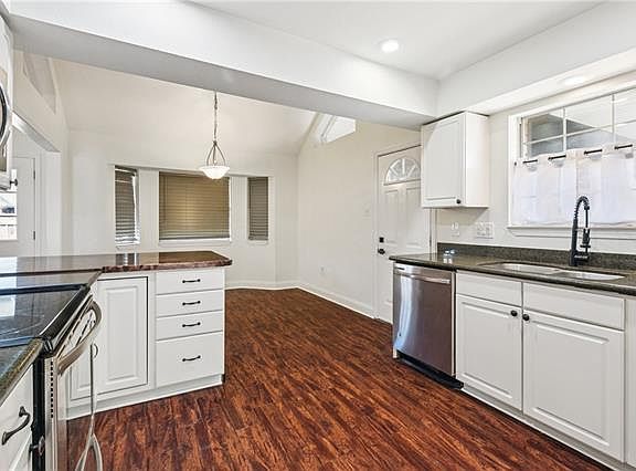5th image of 3816 Riverland Dr
