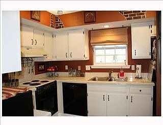 4th image of 3332 Grandlake Blvd