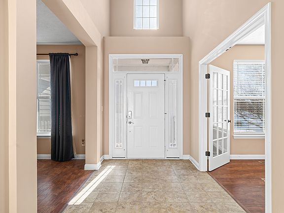 3rd image of 4348 Princeton Park Dr