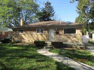 21911 Harding St, Oak Park, MI 48237